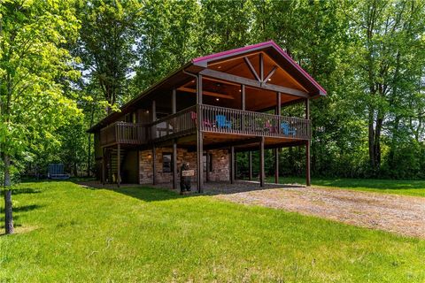 7832 Chase Dr Jamestown PA 16134