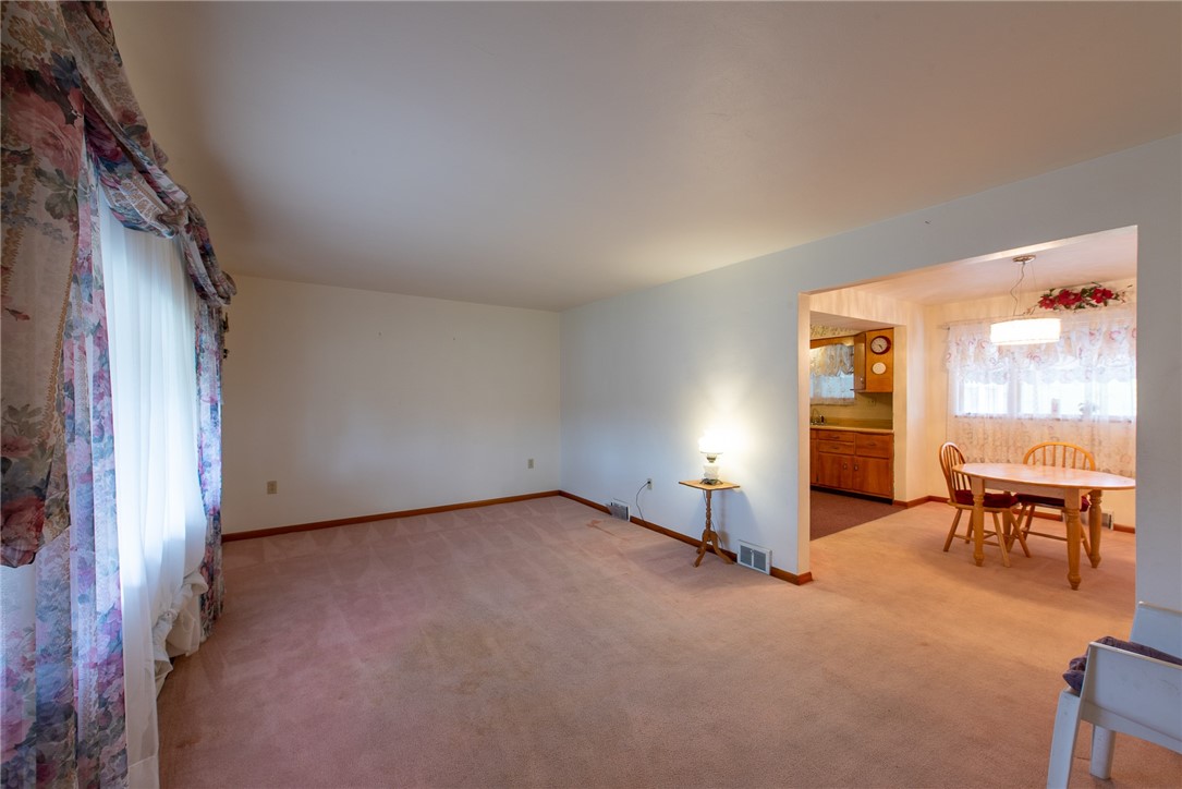 Allegheny Twp - Wml, Pennsylvania 15656, United States, 2 Bedrooms Bedrooms, ,2 BathroomsBathrooms,Residential,Pending,32979