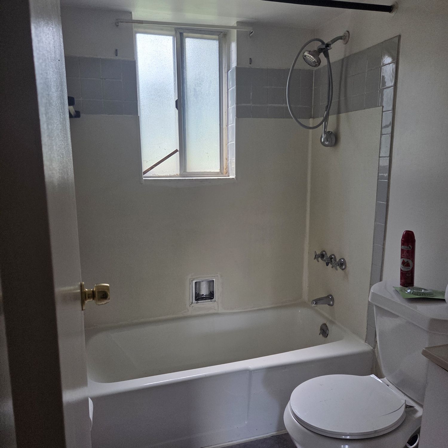 3 Fairlawn Blvd Apt A