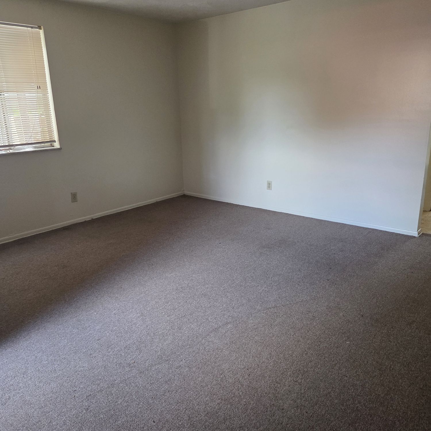 3 Fairlawn Blvd Apt A