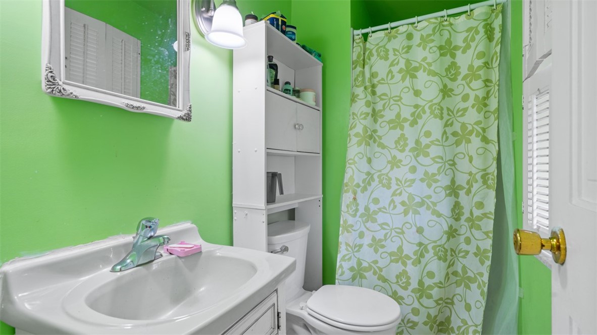 Baldwin Boro, Pennsylvania 15227, United States, 4 Bedrooms Bedrooms, ,4 BathroomsBathrooms,Residential,Active,134674
