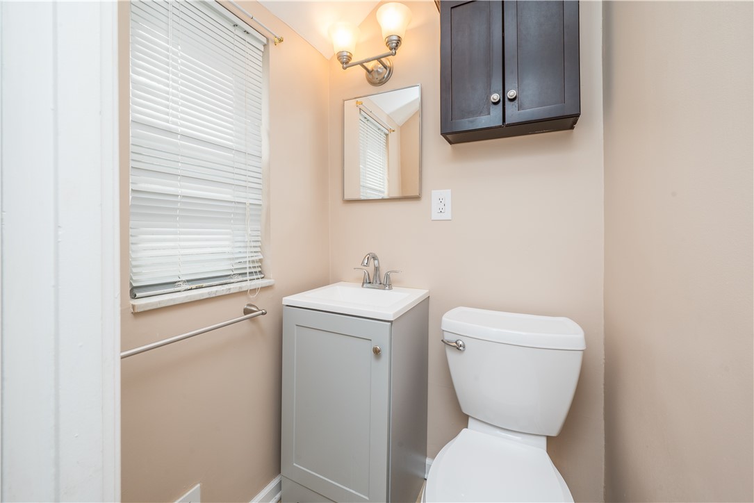 Mt. Lebanon, Pennsylvania 15243, United States, 3 Bedrooms Bedrooms, ,2 BathroomsBathrooms,Residential,Active,1462