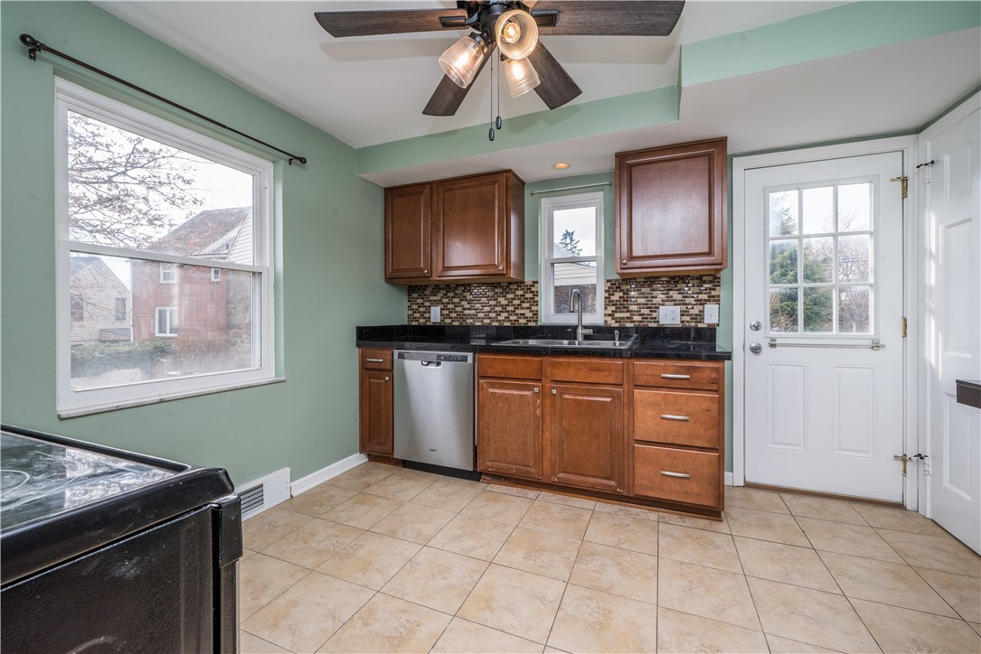 Mt. Lebanon, Pennsylvania 15243, United States, 3 Bedrooms Bedrooms, ,2 BathroomsBathrooms,Residential,Active,1462