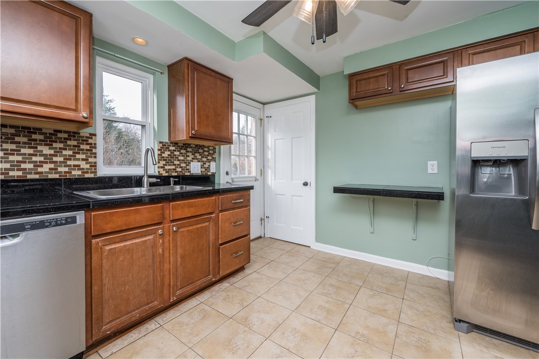 Mt. Lebanon, Pennsylvania 15243, United States, 3 Bedrooms Bedrooms, ,2 BathroomsBathrooms,Residential,Active,1462