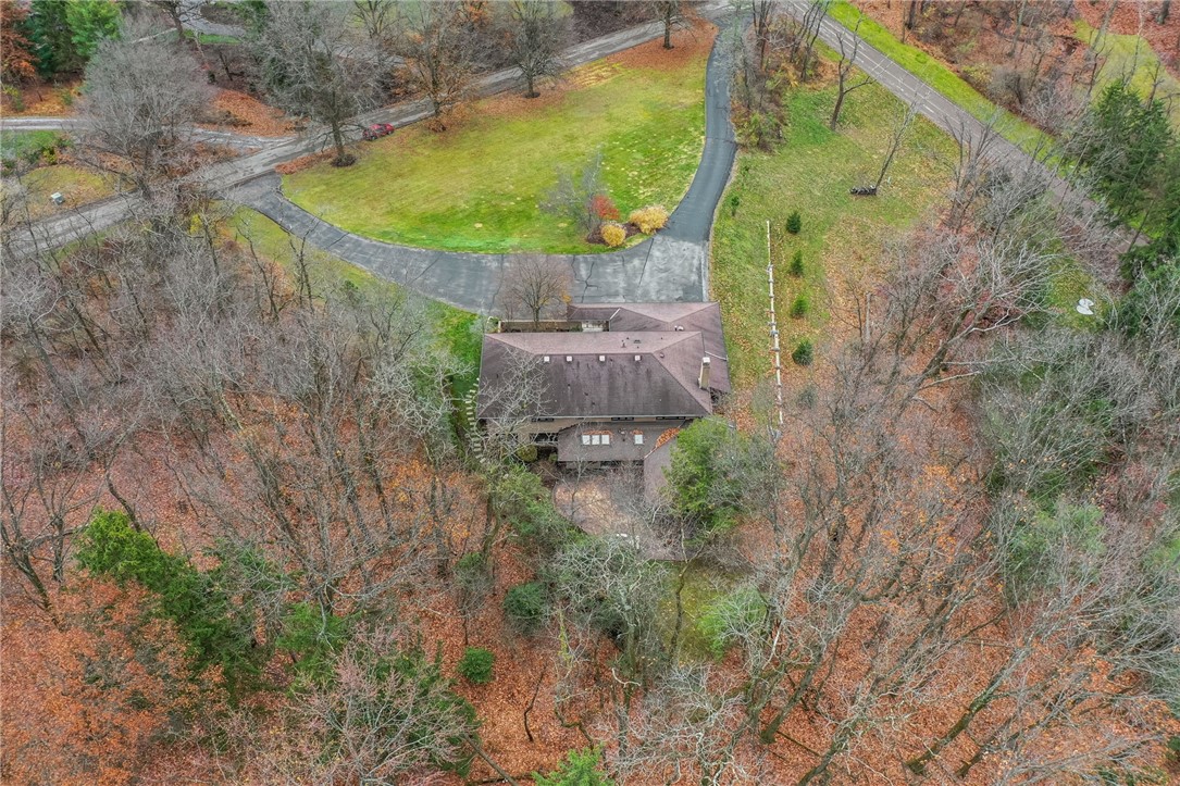 11 Woodbrook Dr