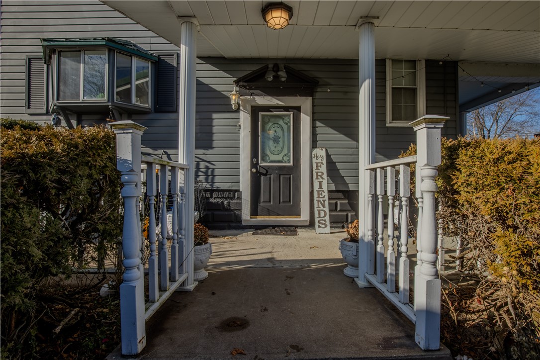 327 N Eighty Eight Rd