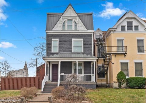 Photo of 5822 Rippey St, Pittsburgh, PA 15206 (MLS # 1742941)