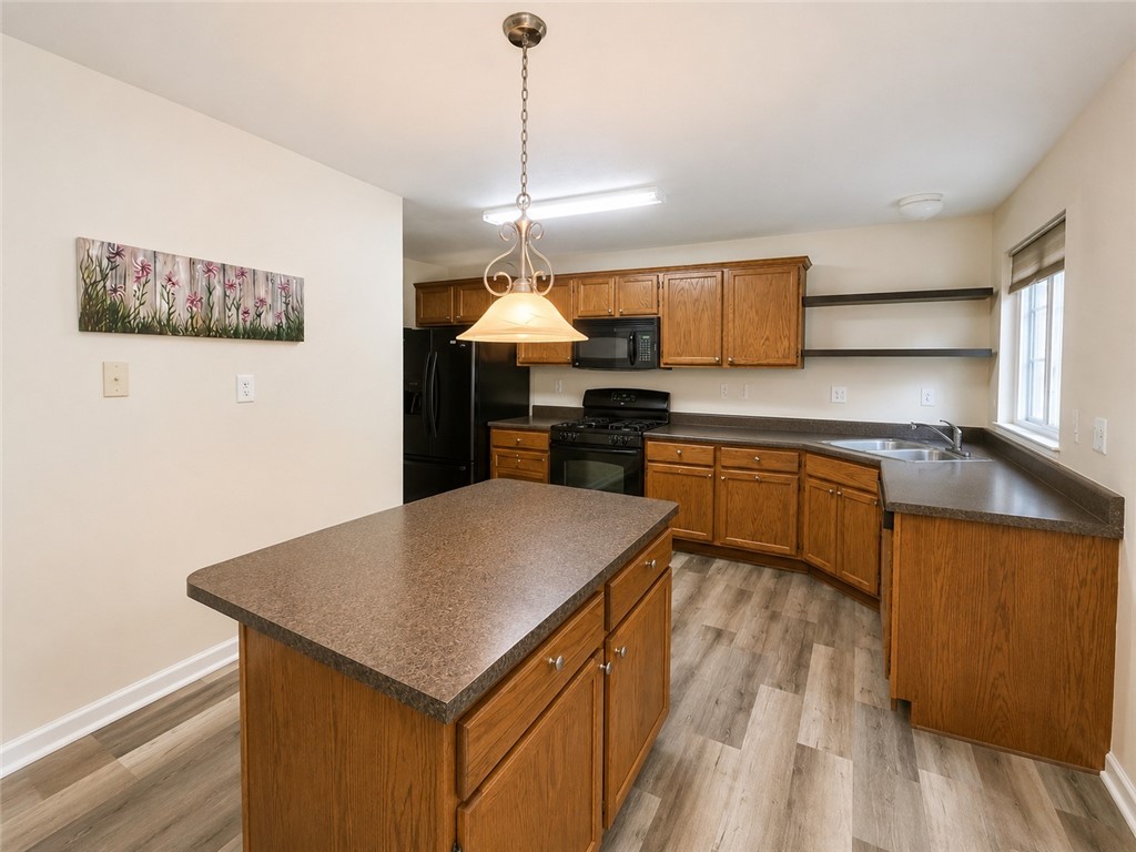 122 Broadstone Dr