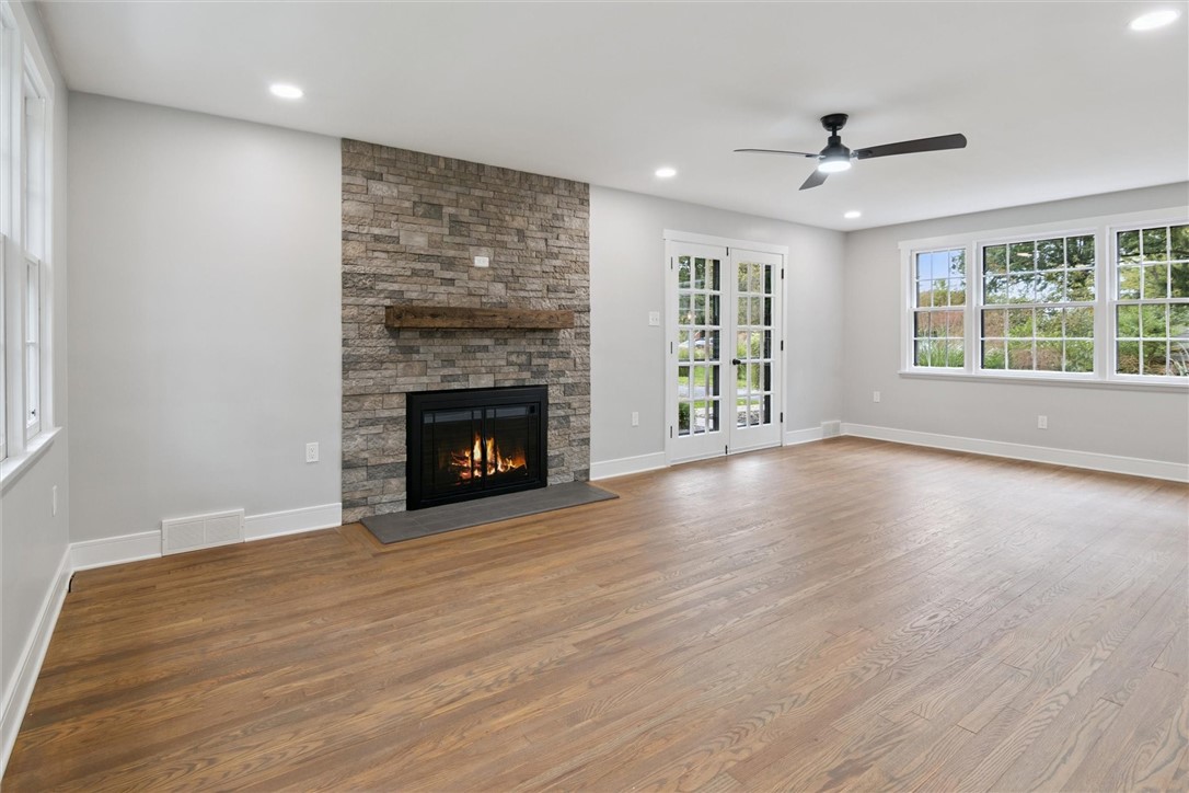 202 Oakhaven Dr