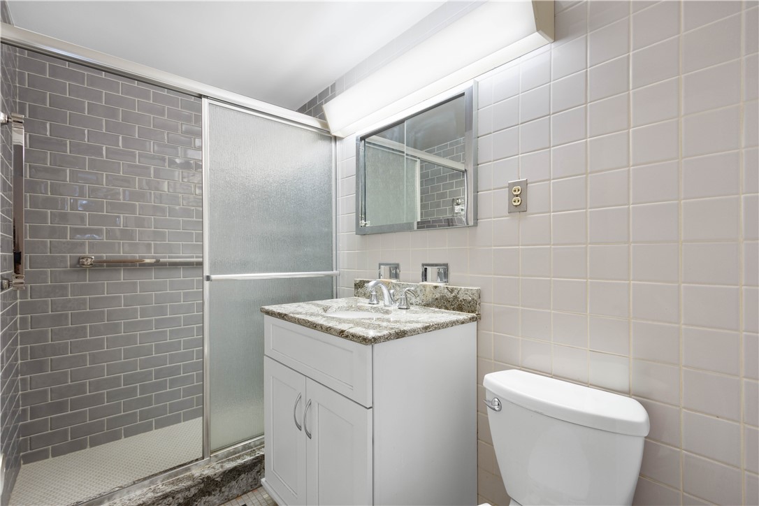 552 N Neville St #64 St, Oakland, Pennsylvania image 17