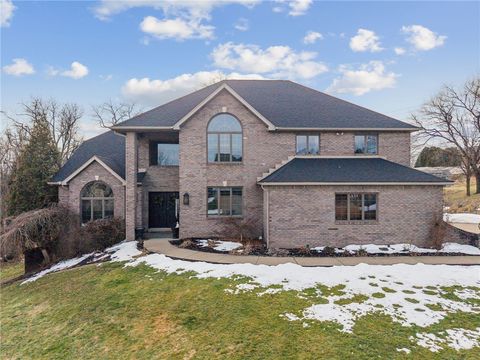 Photo of 3124 Algonquin Trl, New Kensington, PA 15068 (MLS # 1740493)