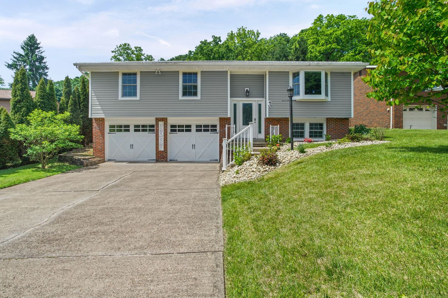 40 Moraine Rd