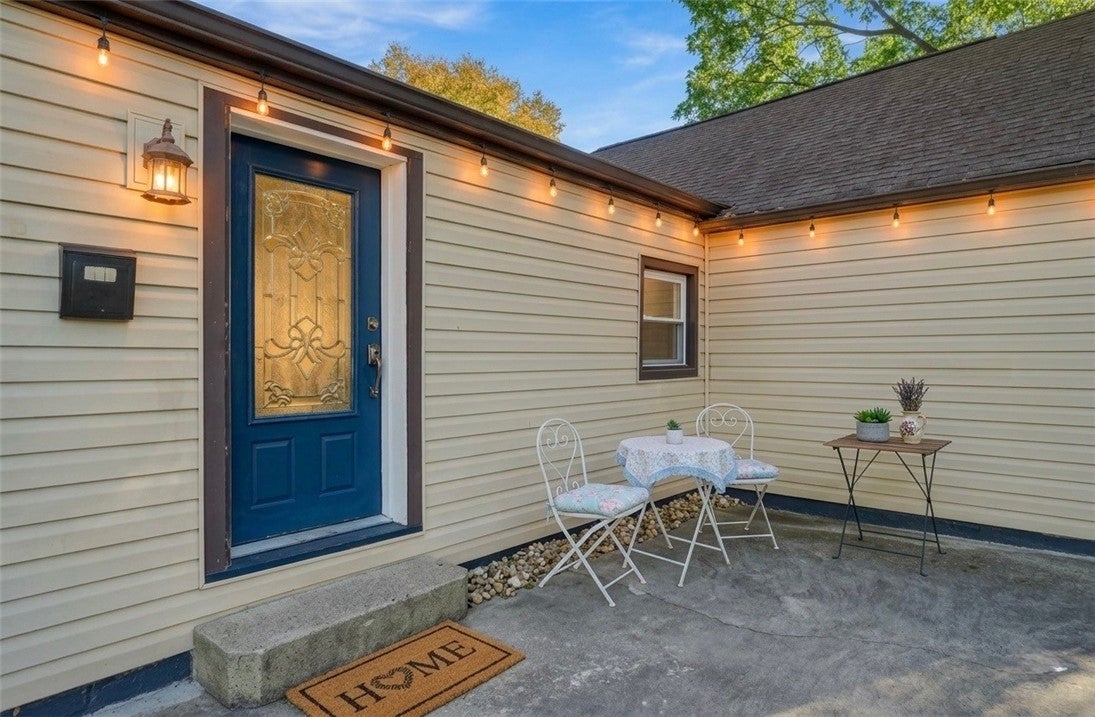 430 Cottage Ln