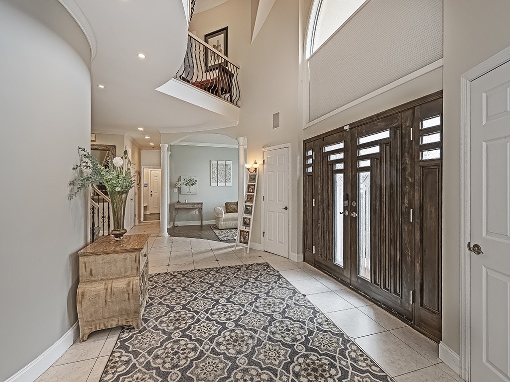 1512 Fox Chase Ln