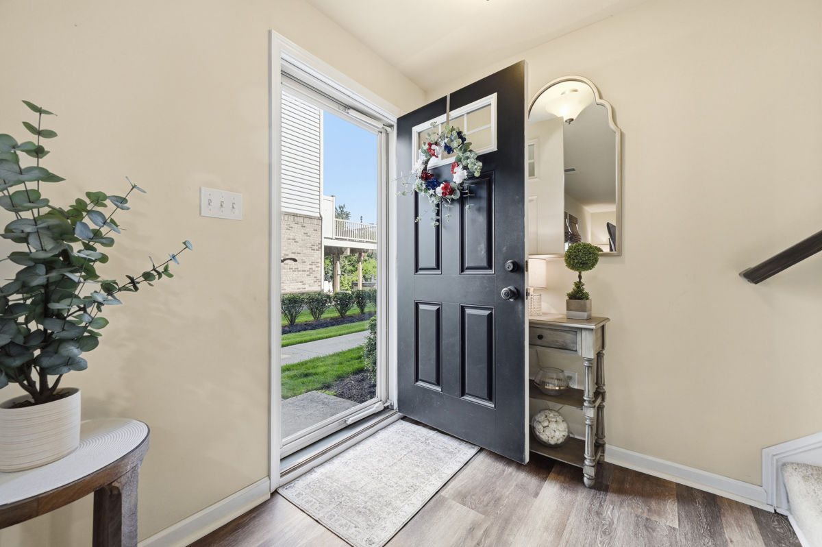 601 Pointe View Drive