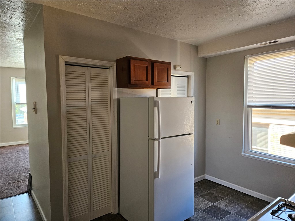 Swissvale, Pennsylvania 15218, United States, 1 Bedroom Bedrooms, ,1 BathroomBathrooms,Residential,Active,37344