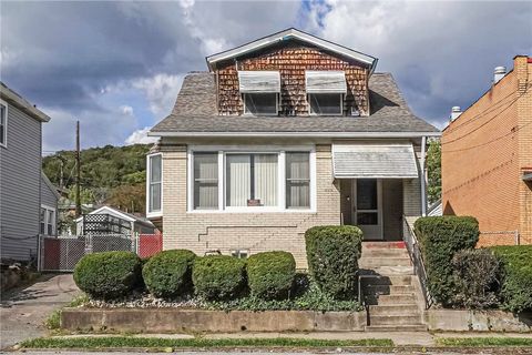 Photo of 1170 Dohram Street, Mckees Rocks, PA 15136 (MLS # 1724987)