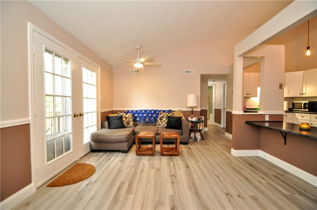 200 Holmes Pl Pl #12, Oakland, Pennsylvania image 4