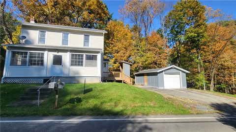 Photo of 33 Orangeville Rd, Greenville, PA 16125 (MLS # 1732692)