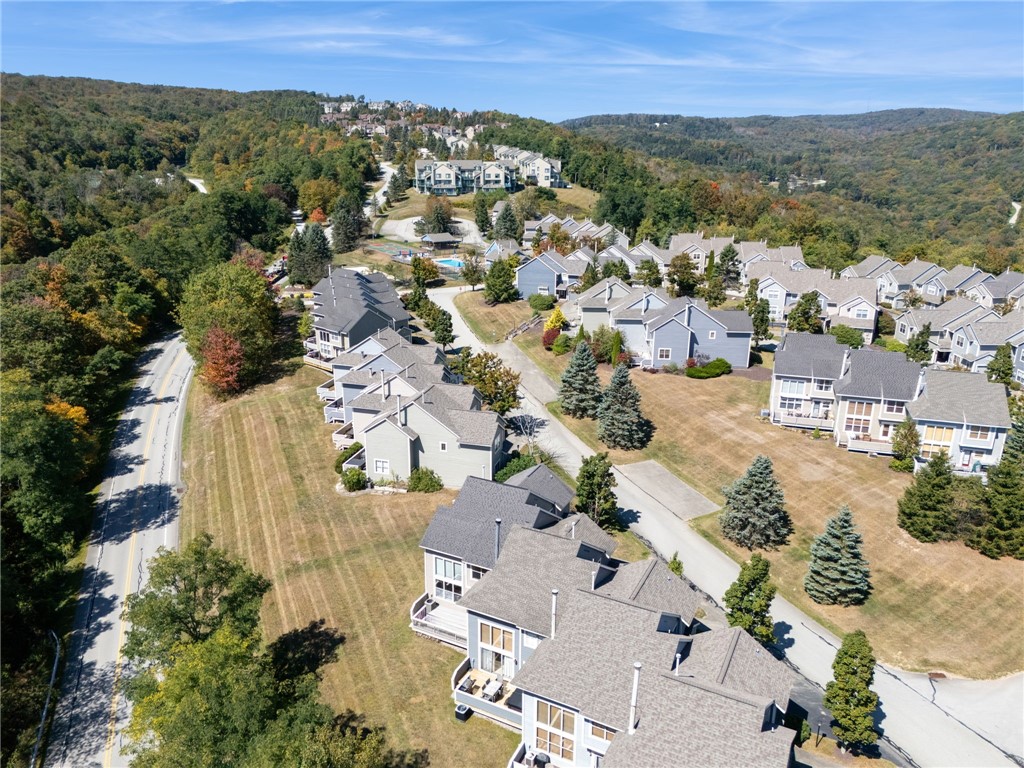 Seven Springs Resort, Pennsylvania 15622, United States, 3 Bedrooms Bedrooms, ,3 BathroomsBathrooms,Residential,Pending,210215