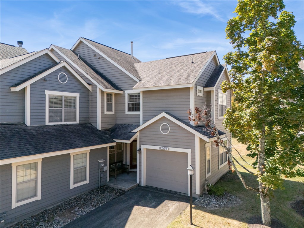 Seven Springs Resort, Pennsylvania 15622, United States, 3 Bedrooms Bedrooms, ,3 BathroomsBathrooms,Residential,Pending,210215