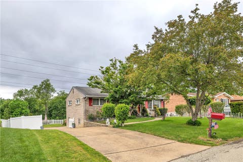 Photo of 1998 Bernice Dr, Irwin, PA 15642 (MLS # 1763119)
