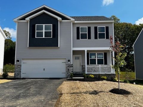 Photo of 350 Leslie Farms Dr, Evans City, PA 16033 (MLS # 1724769)