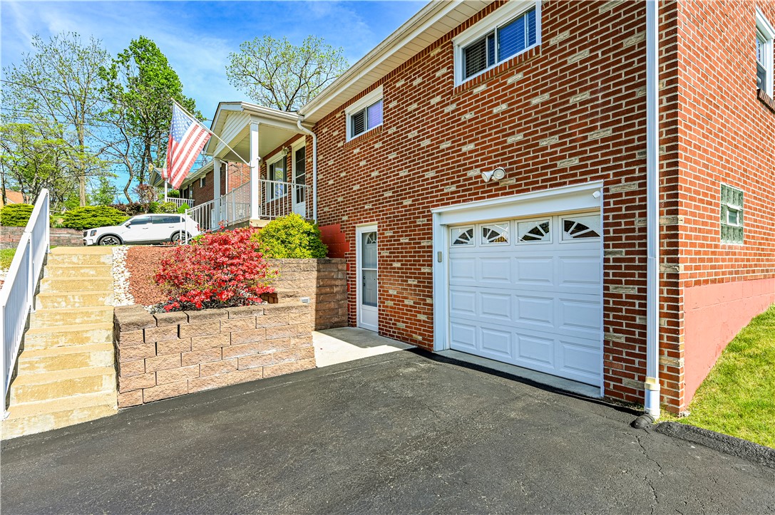 125 FOREST DRIVE