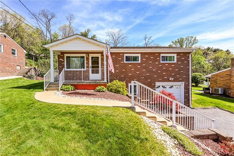 Photo of 125 Forest Dr, North Huntingdon, PA 15642 (MLS # 1750933)
