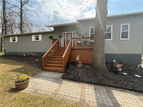 Photo of 5110 Redwood Dr #Forest Manor, Indiana, PA 15701 (MLS # 1745503)