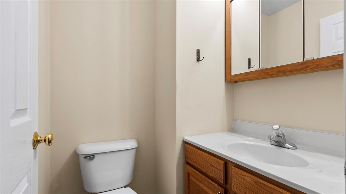 Bellevue, Pennsylvania 15202, United States, 2 Bedrooms Bedrooms, ,2 BathroomsBathrooms,Residential,Contingent,106588