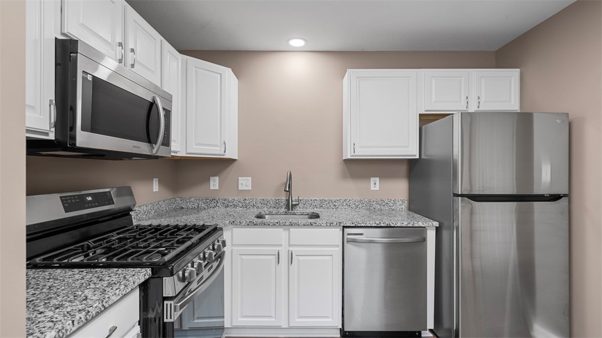 Bellevue, Pennsylvania 15202, United States, 2 Bedrooms Bedrooms, ,2 BathroomsBathrooms,Residential,Contingent,106588