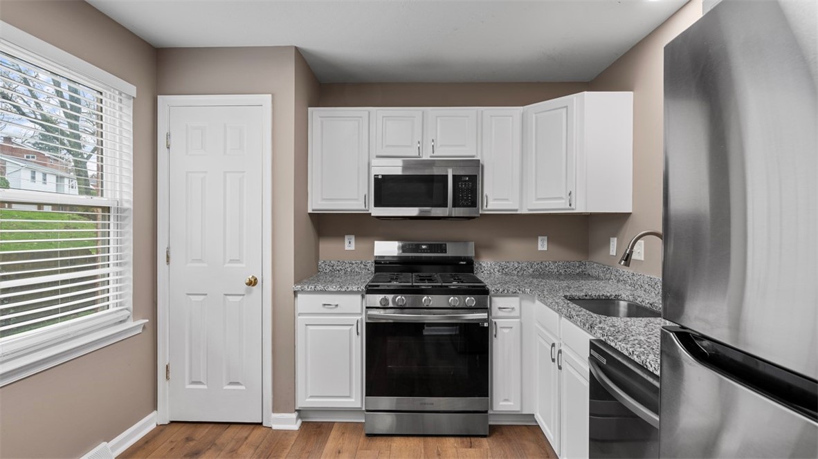 Bellevue, Pennsylvania 15202, United States, 2 Bedrooms Bedrooms, ,2 BathroomsBathrooms,Residential,Contingent,106588