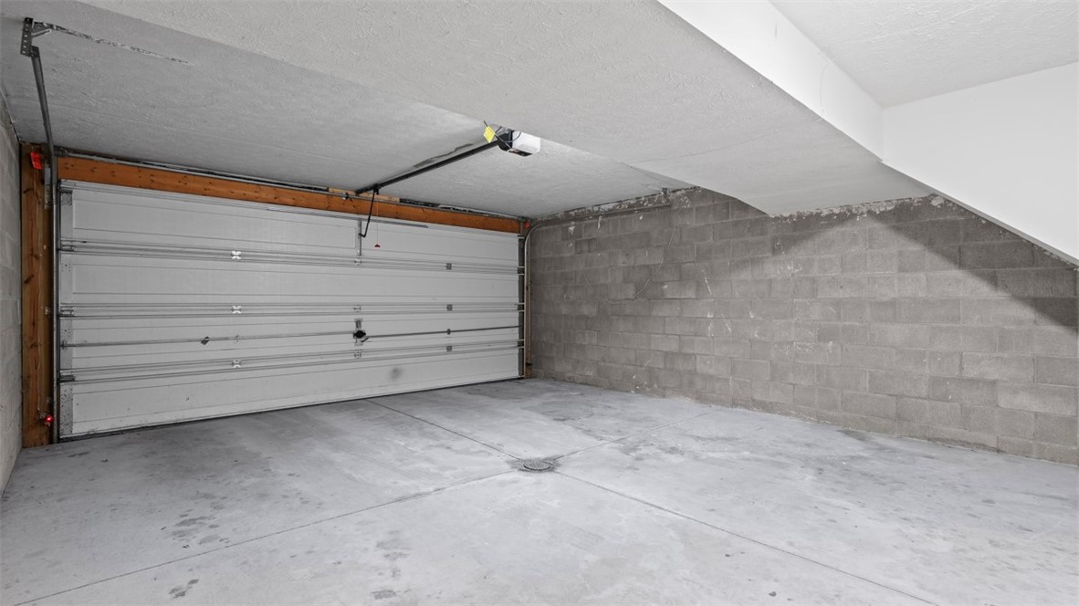 Bellevue, Pennsylvania 15202, United States, 2 Bedrooms Bedrooms, ,2 BathroomsBathrooms,Residential,Contingent,106588