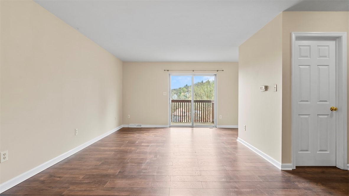 Bellevue, Pennsylvania 15202, United States, 2 Bedrooms Bedrooms, ,2 BathroomsBathrooms,Residential,Contingent,106588