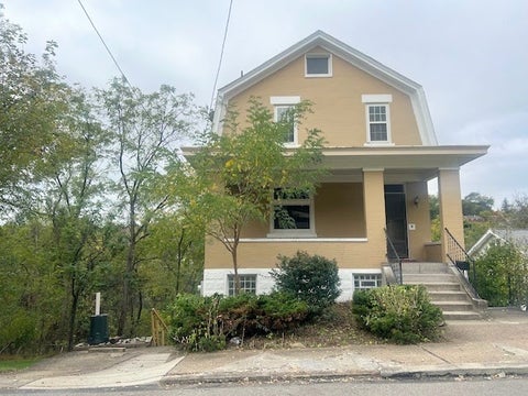 Apartment For Rent - 358 Pointview Rd Rd<br/> Brentwood, PA 15227