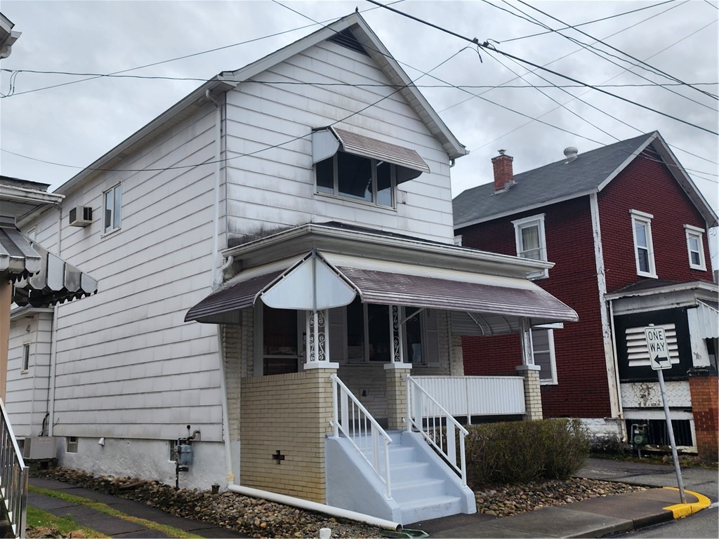 227 Mckinley Avenue Ave, East Vandergrift, Pennsylvania image 1