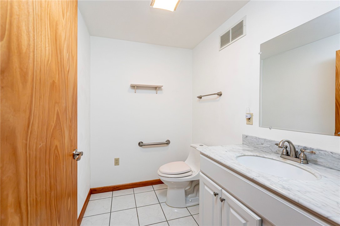 503 Highland Ave Ave, Jeannette, Pennsylvania image 22