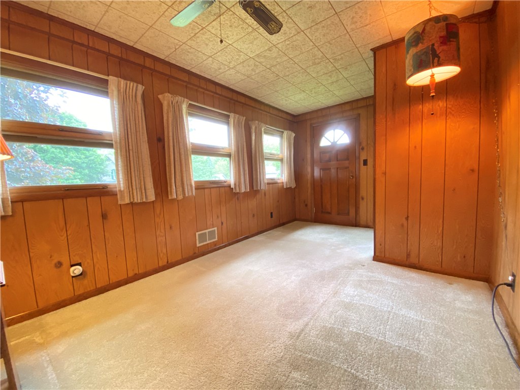 Hempfield Twp - Mer, Pennsylvania 16125, United States, 3 Bedrooms Bedrooms, ,1 BathroomBathrooms,Residential,Contingent,133559