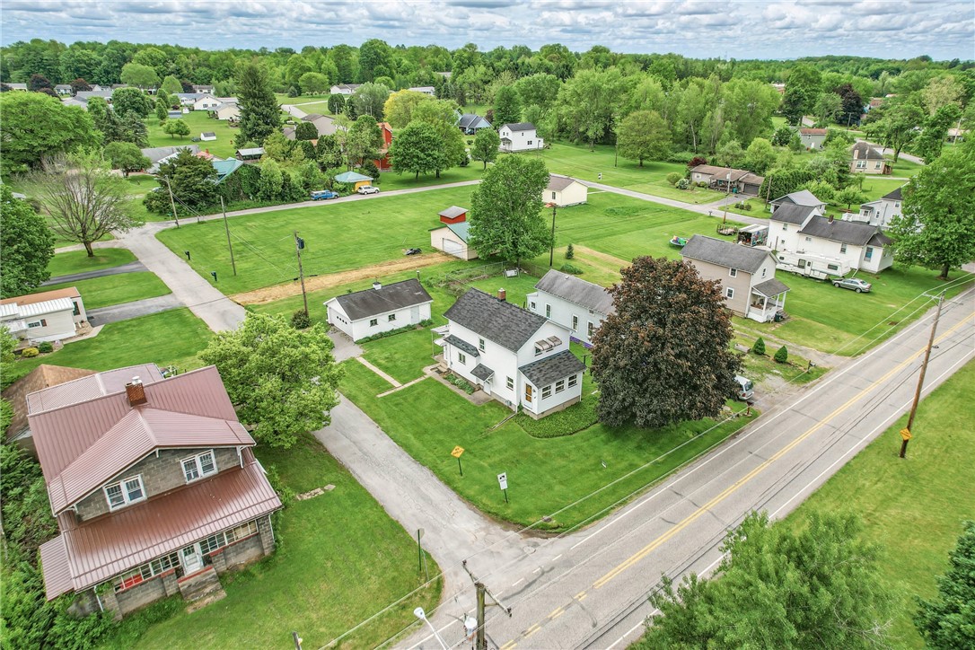 Hempfield Twp - Mer, Pennsylvania 16125, United States, 3 Bedrooms Bedrooms, ,1 BathroomBathrooms,Residential,Contingent,133559