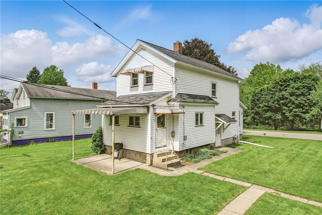 Hempfield Twp - Mer, Pennsylvania 16125, United States, 3 Bedrooms Bedrooms, ,1 BathroomBathrooms,Residential,Contingent,133559