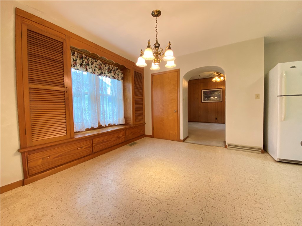 Hempfield Twp - Mer, Pennsylvania 16125, United States, 3 Bedrooms Bedrooms, ,1 BathroomBathrooms,Residential,Contingent,133559