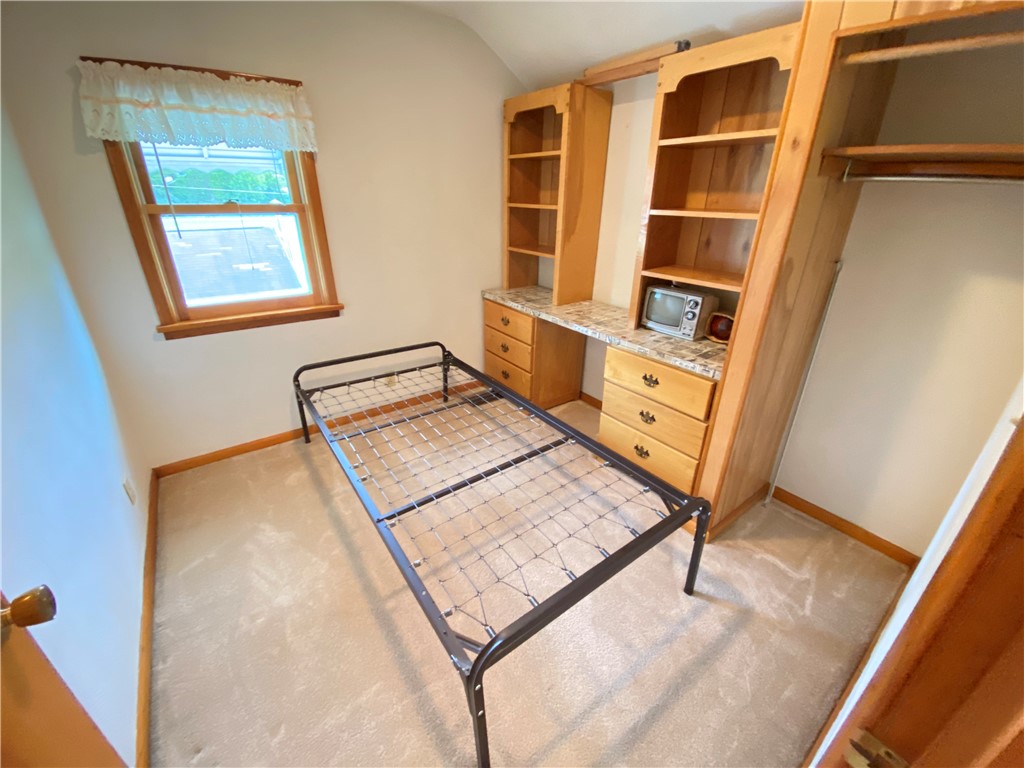 Hempfield Twp - Mer, Pennsylvania 16125, United States, 3 Bedrooms Bedrooms, ,1 BathroomBathrooms,Residential,Contingent,133559