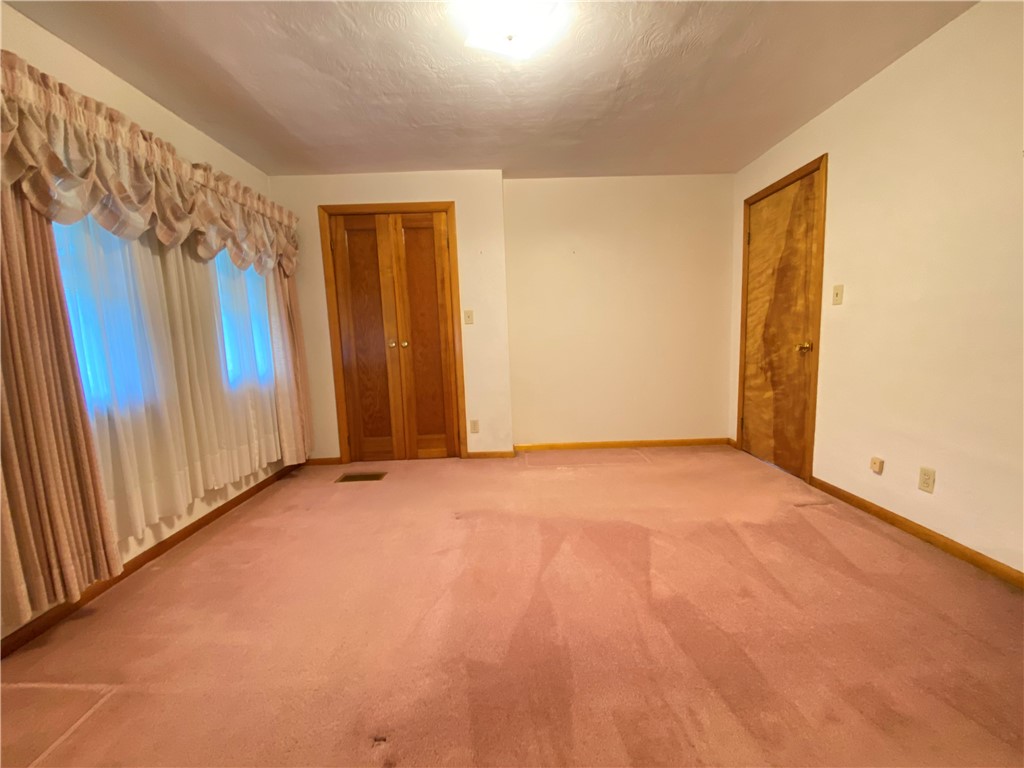 Hempfield Twp - Mer, Pennsylvania 16125, United States, 3 Bedrooms Bedrooms, ,1 BathroomBathrooms,Residential,Contingent,133559