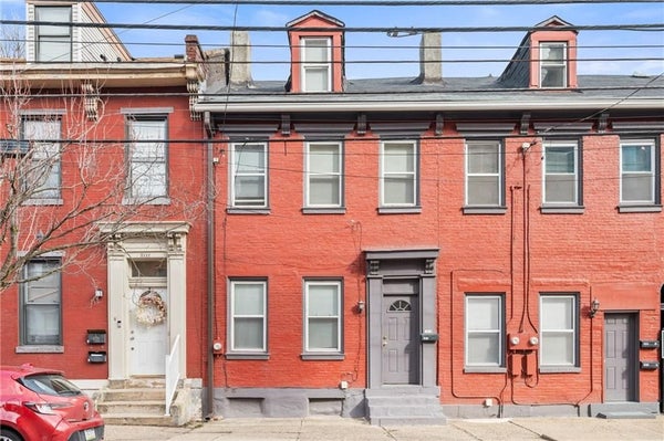 2129 SARAH ST, PITTSBURGH, PA 15203 - Image a37001aa3fa4bca491192ef3cda45093/202066464