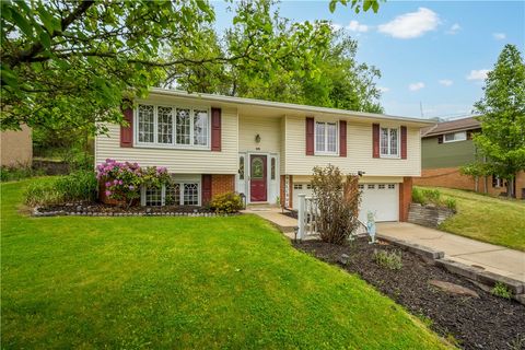 Photo of 48 Woody Crest Dr, Pittsburgh, PA 15234 (MLS # 1751244)