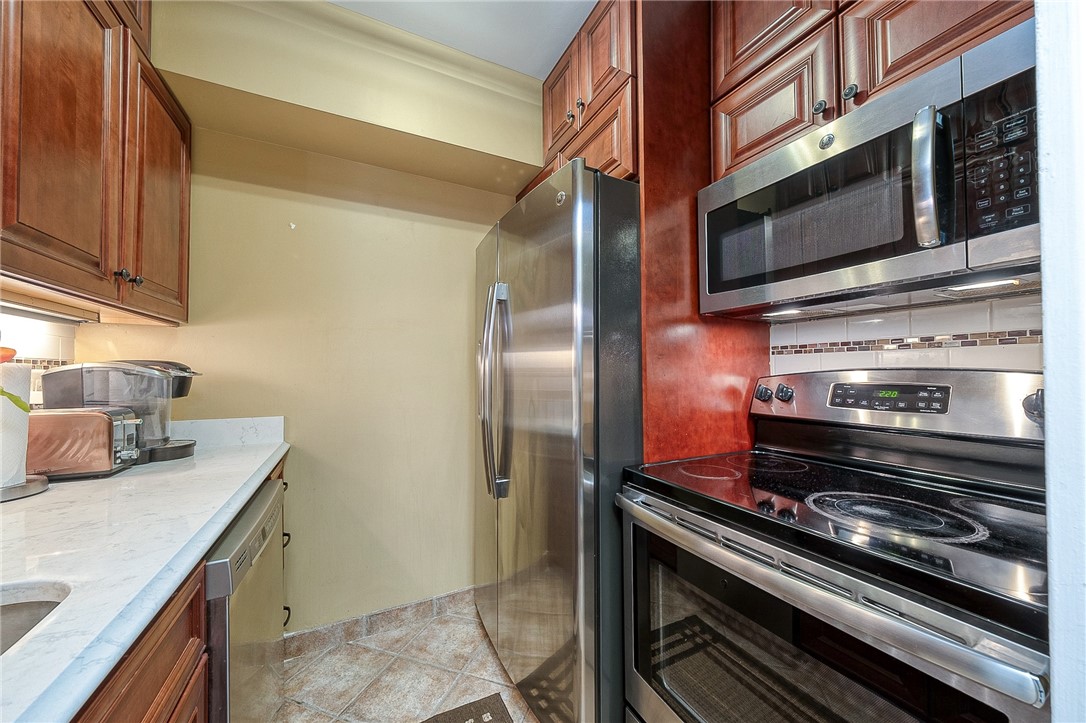 320 Fort Duquesne Blvd 12O