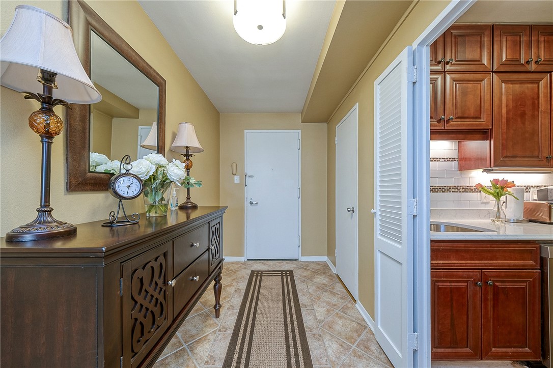 320 Fort Duquesne Blvd 12O