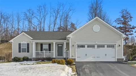 413 Oliver Loop Forward Twp PA 16033