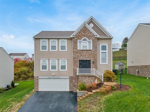 Photo of 424 Patriot Dr, Carnegie, PA 15106 (MLS # 1745440)